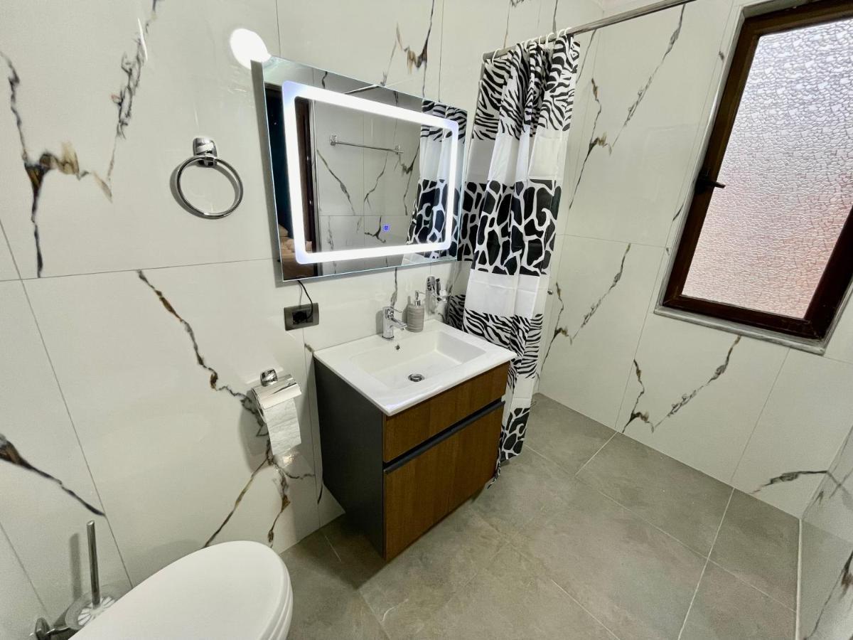 Keon Superb Studio Apartament Tiran Dış mekan fotoğraf